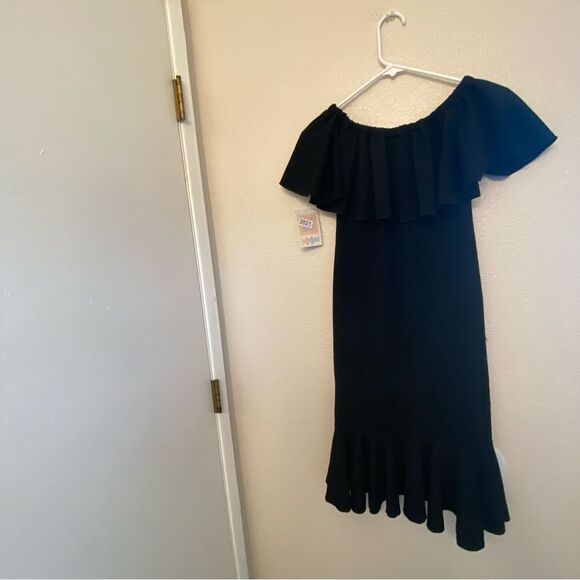 LuLaRoe CiCi Off Shoulder Black Dress Ruffles fitted LBD Size XXS Nwt - Picture 2 of 13
